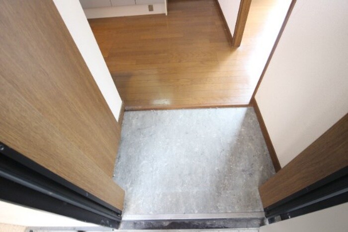 物件内観写真19　(玄関)