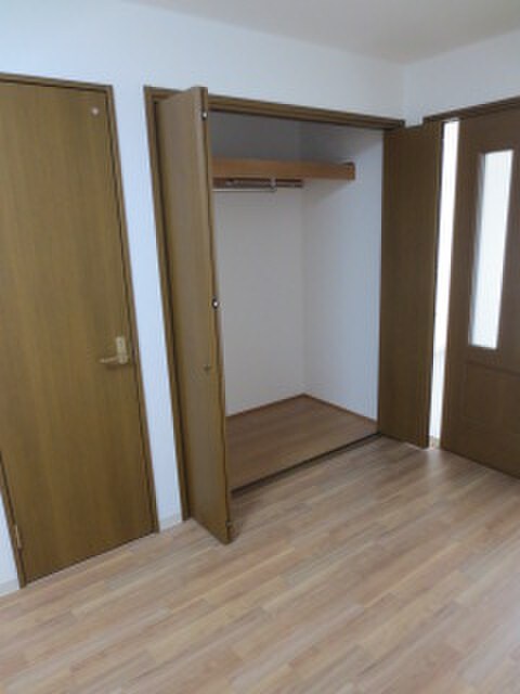 物件内観写真11　(収納)