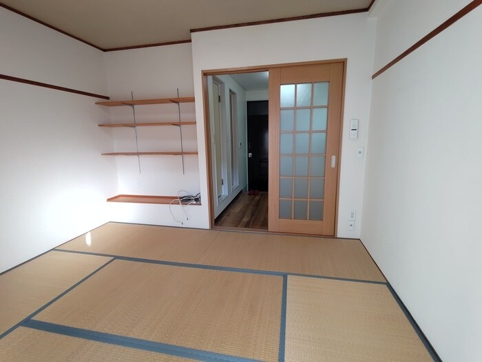 物件内観写真12　(居室)