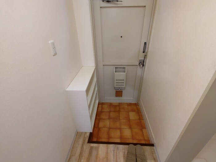 物件内観写真17　(玄関)