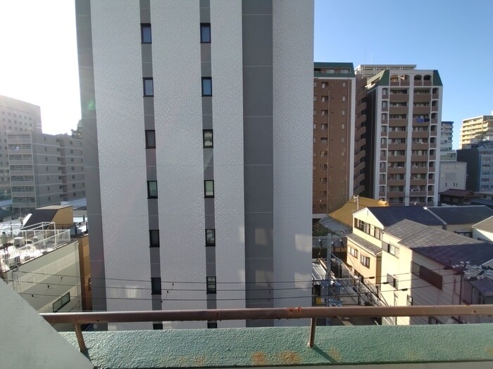 物件内観写真17　(室内からの展望)