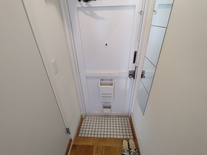 物件内観写真18　(玄関)