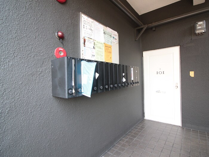 物件外観写真4　(建物設備)