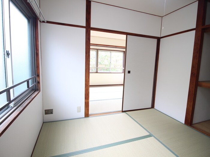 物件内観写真9　(居室)