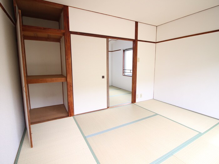 物件内観写真11　(居室)