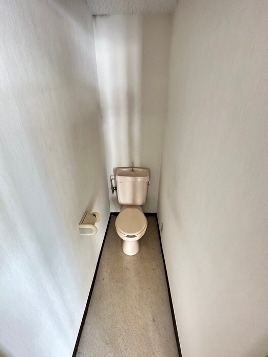 物件内観写真12　(トイレ)