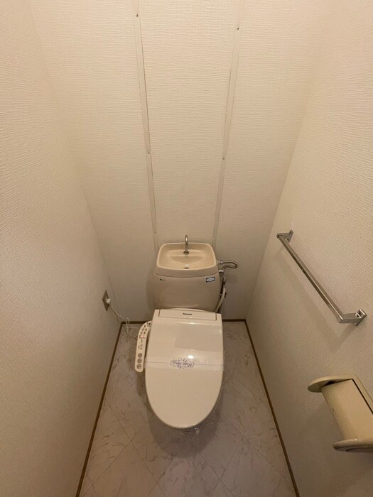 物件内観写真7　(トイレ)