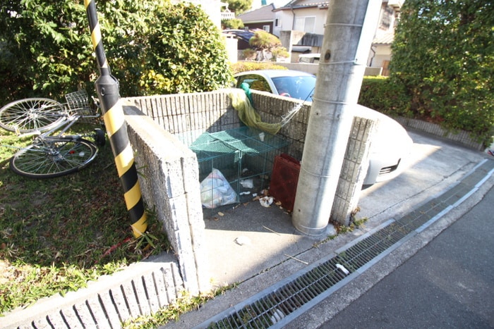 物件外観写真4　(建物設備)