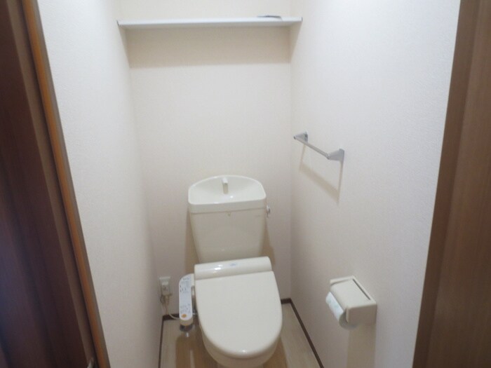 物件内観写真9　(トイレ)