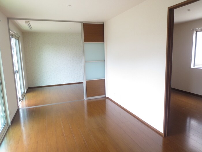 物件内観写真21　(居室)