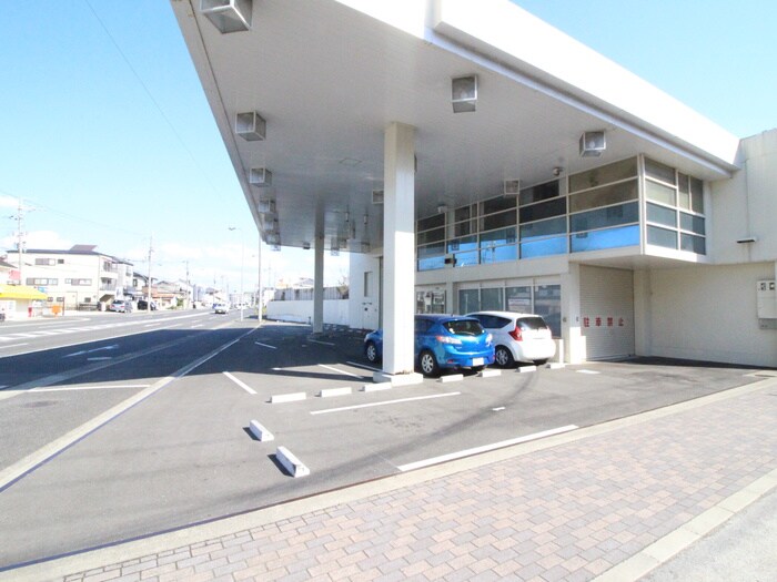 物件外観写真2　(駐車場)