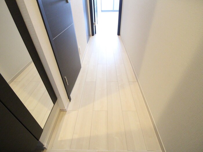 物件内観写真9　(廊下)