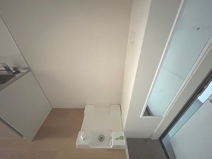 物件内観写真13　(洗濯機置場)