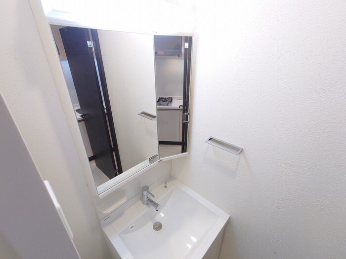物件内観写真16　(洗面)