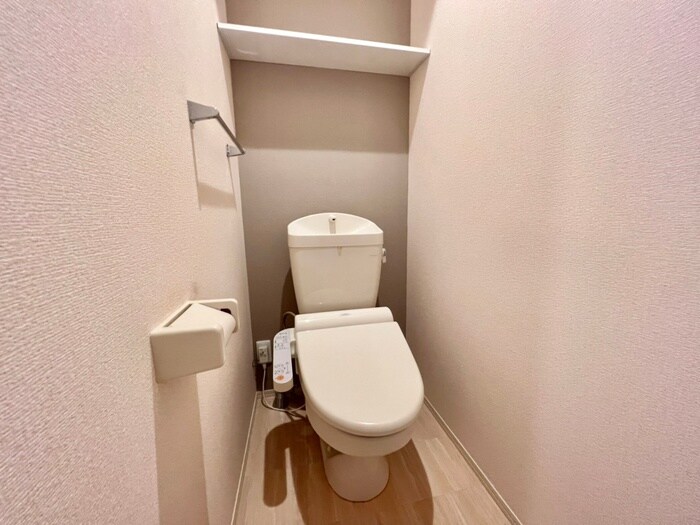 物件内観写真14　(トイレ)