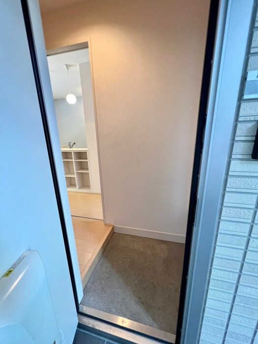 物件内観写真17　(玄関)