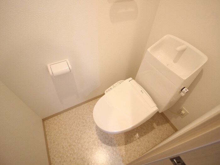 物件内観写真12　(トイレ)