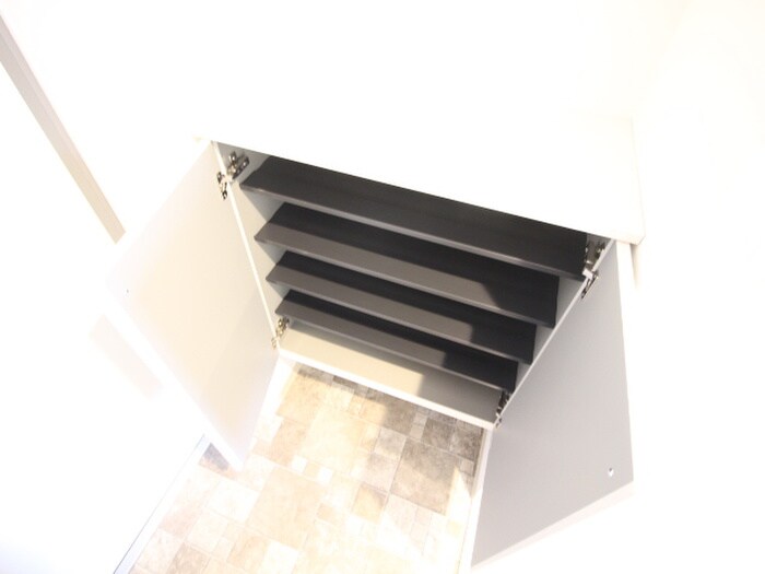 物件内観写真18　(靴箱)