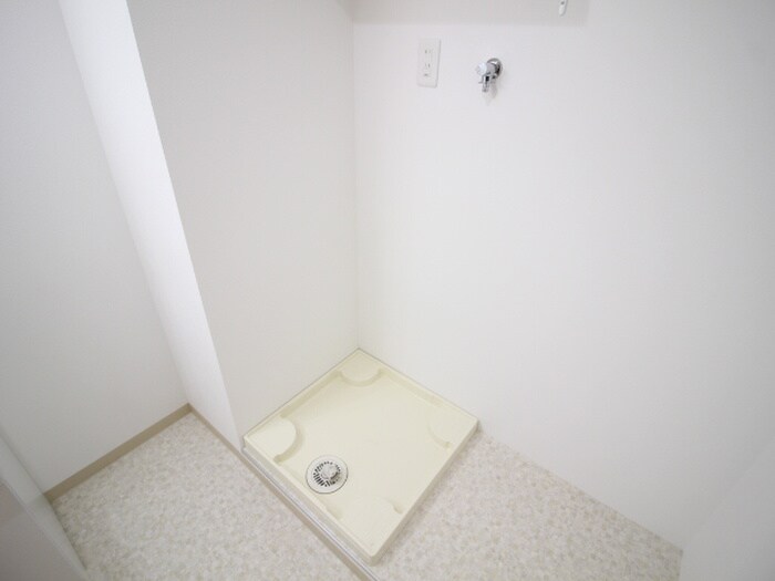 物件内観写真20　(洗濯機置場)