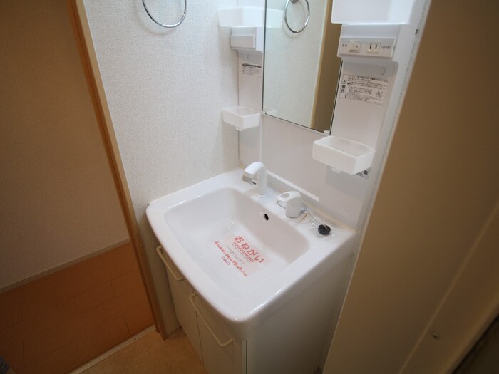 物件内観写真9　(洗面)