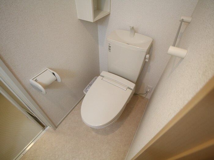 物件内観写真11　(トイレ)