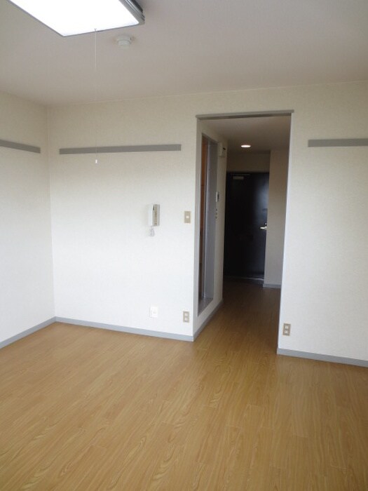 物件内観写真5　(居室)