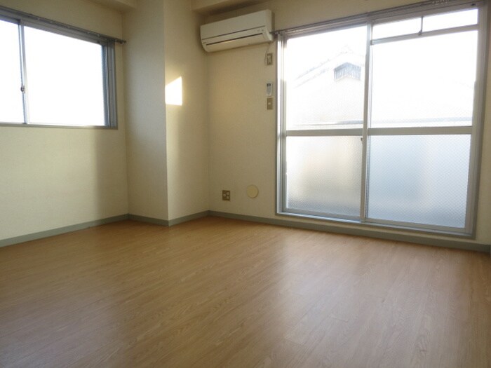 物件内観写真5　(居室)