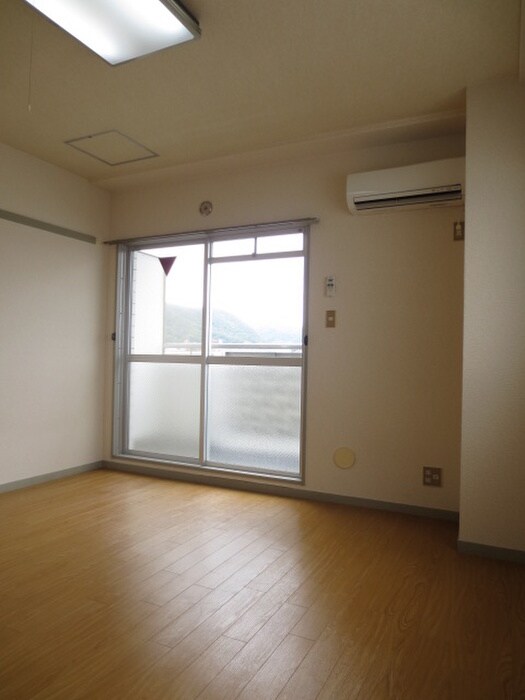 物件内観写真13　(居室)