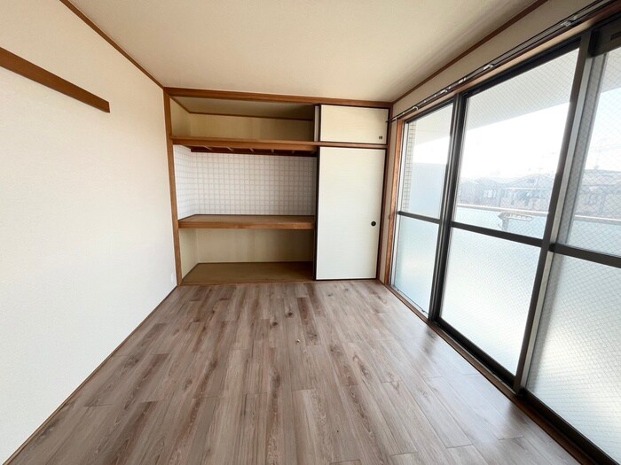 物件内観写真14　(居室)