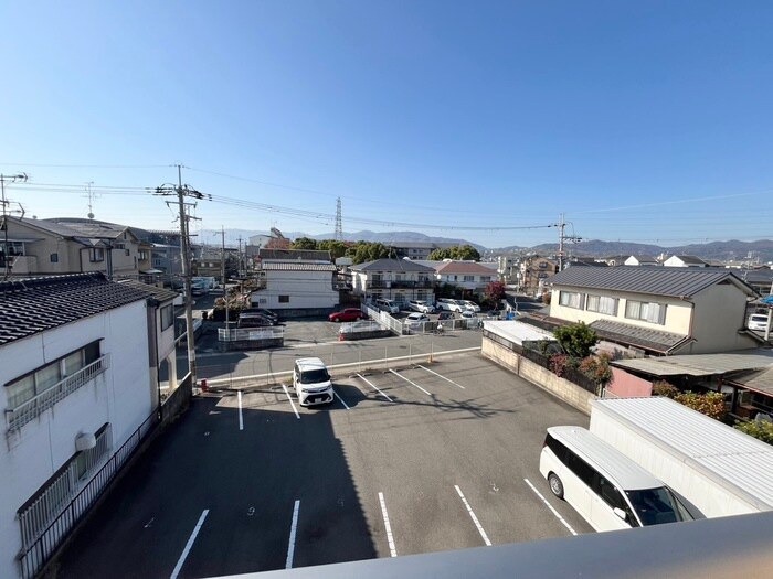 物件内観写真17　(室内からの展望)