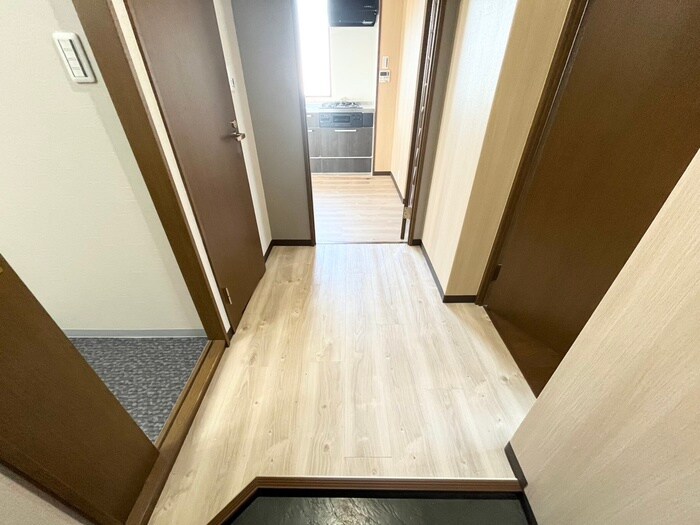 物件内観写真19　(廊下)