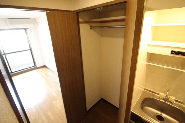 物件内観写真12　(収納)