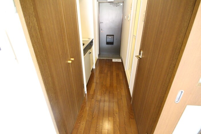 物件内観写真13　(廊下)