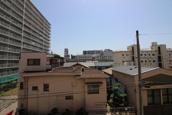 物件内観写真22　(室内からの展望)