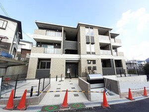 レオン　パッソ外観写真