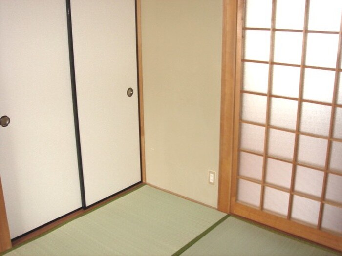 物件内観写真11　(居室)