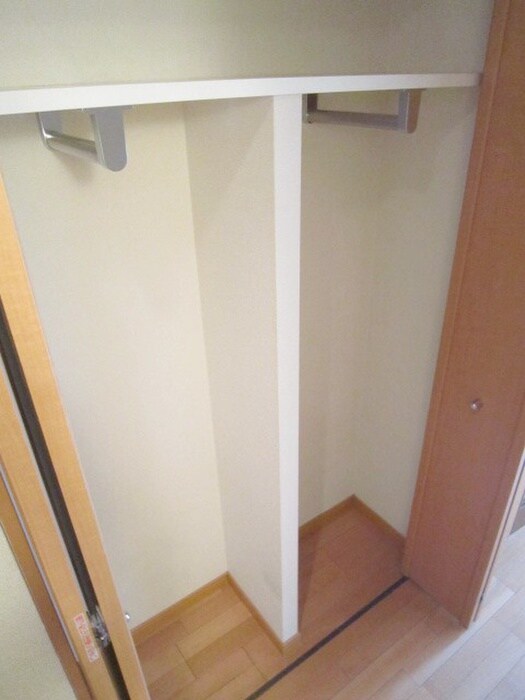 物件内観写真13　(収納)