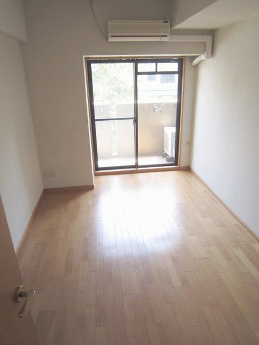 物件内観写真14　(居室)