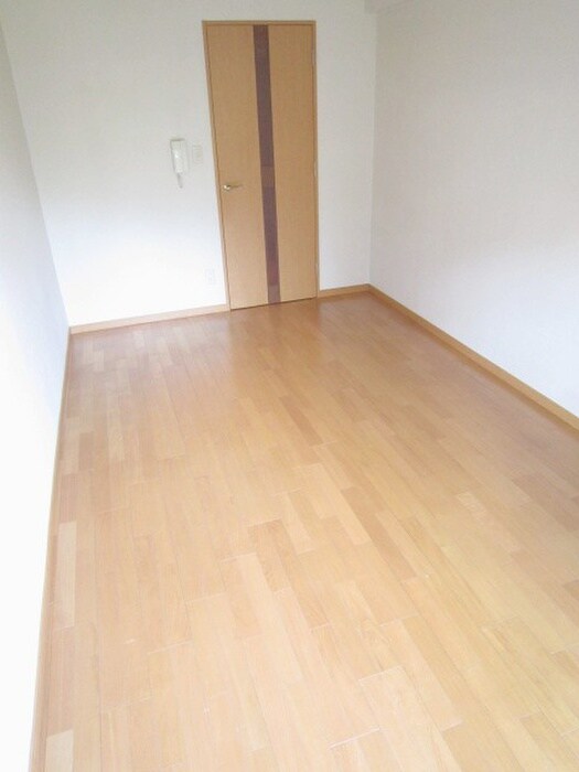 物件内観写真15　(室内からの展望)