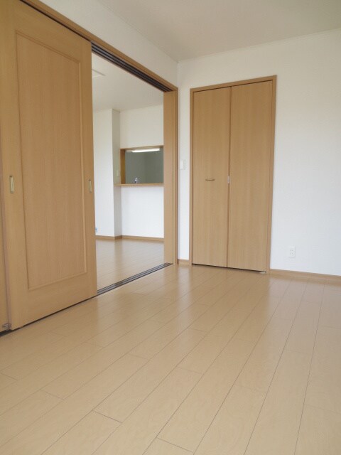 物件内観写真18　(居室)