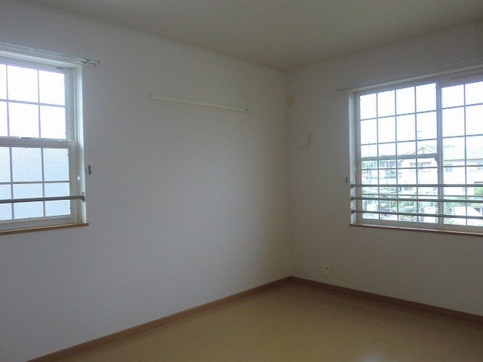 物件内観写真19　(居室)