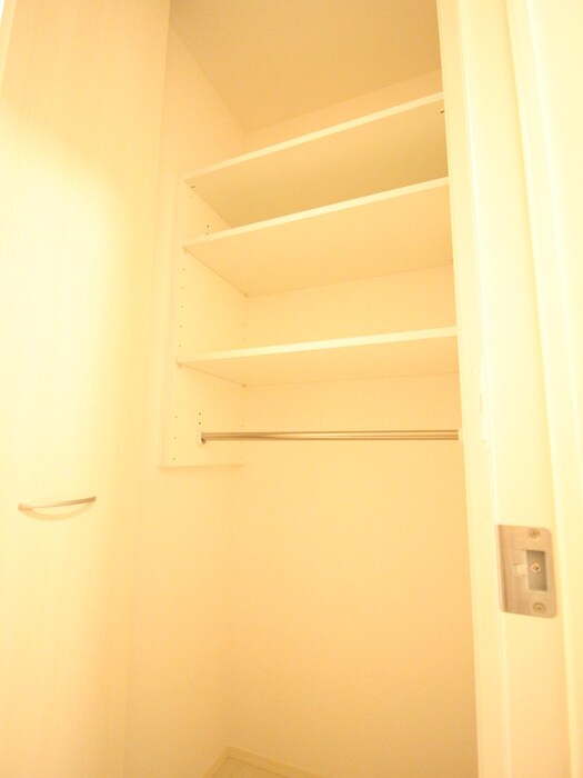 物件内観写真21　(収納)