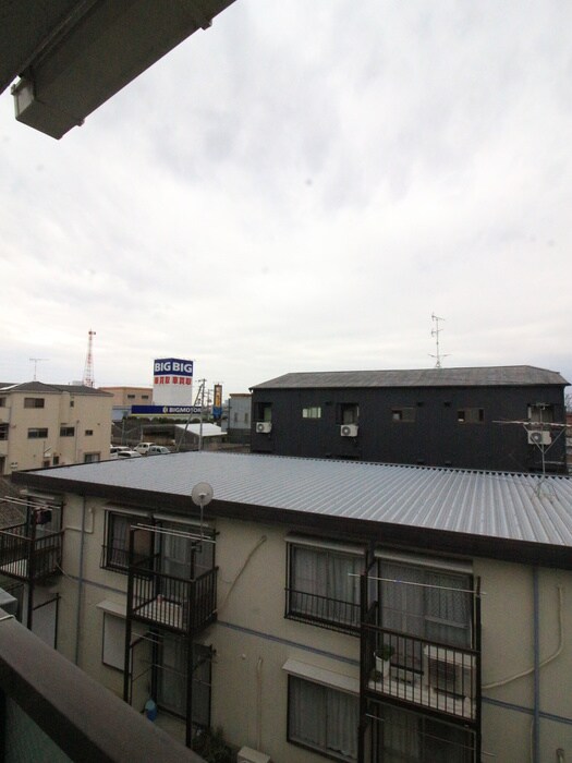 物件内観写真16　(室内からの展望)