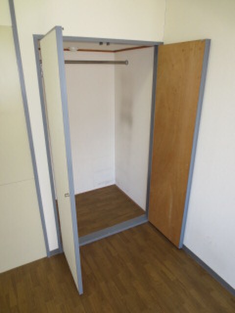 物件内観写真5　(収納)