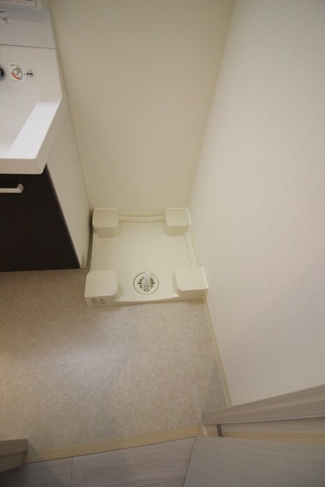 物件内観写真14　(洗濯機置場)