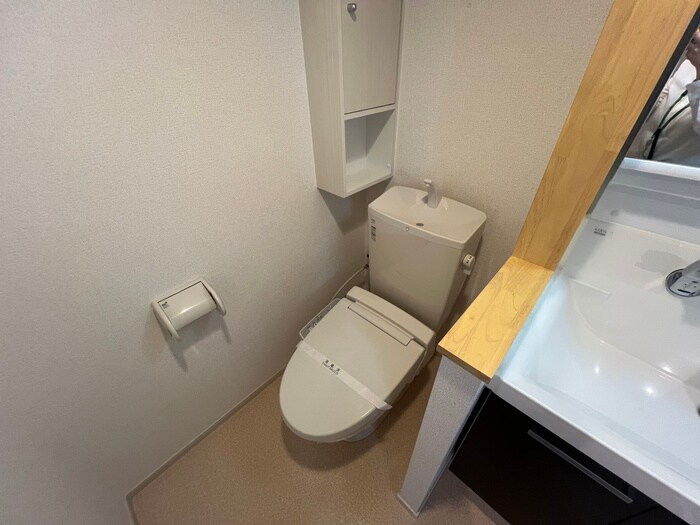 物件内観写真11　(トイレ)