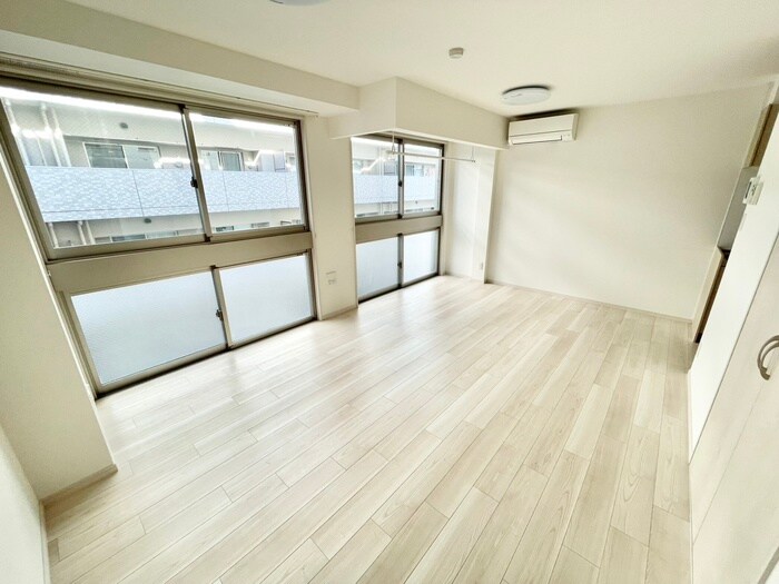 物件内観写真9　(居室)