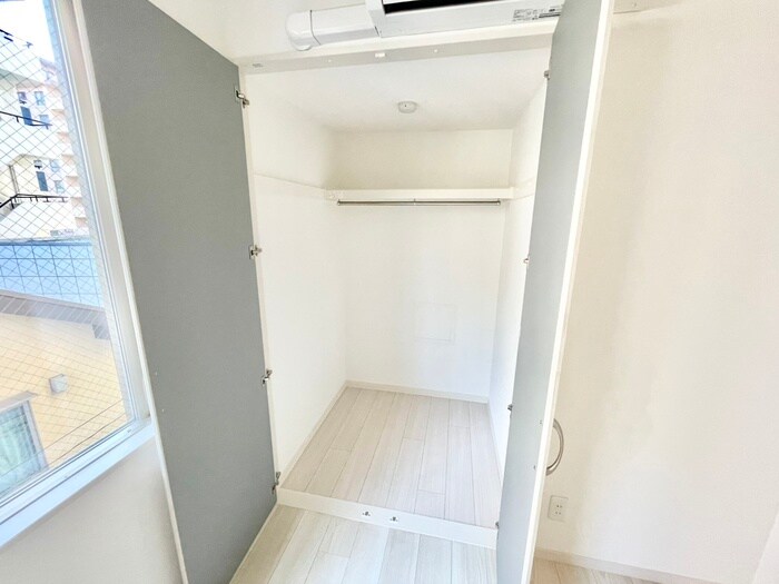 物件内観写真12　(収納)