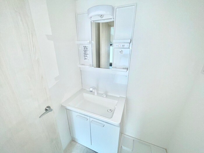 物件内観写真13　(洗面)