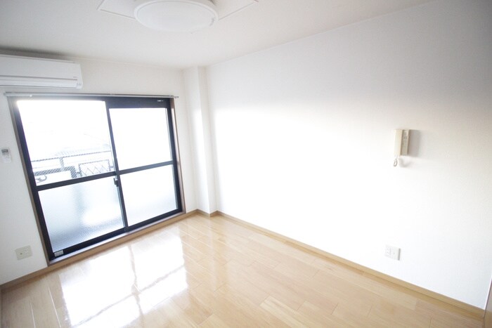 物件内観写真5　(居室)